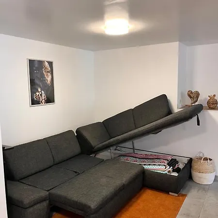 Les Sarts Отон